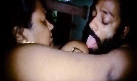 Fatty Mallu Milf Aunty Fucking Her Lover From Top