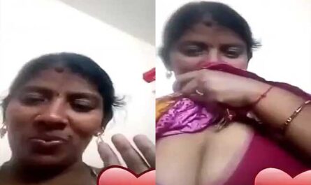 South Indian Sexy Wife Showing Her Big Boobs On Video Call XXX