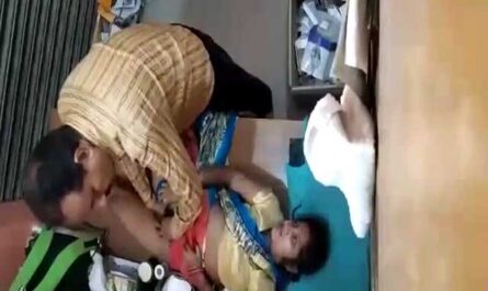 Pervert Doctor Fingering Pussy Of Patient