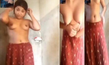 Indian Sexy Girlfriend Nude Body Showing Video Call XXX