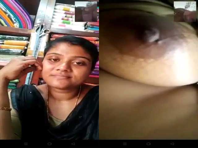Mallu Busty Chechi Showing Boobs On Video Call