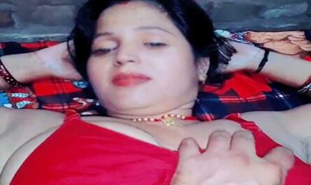 Beautiful Indian Busty Bhabhi Pleasing Her Devar