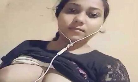 Big Boobs Busty Girl Showing Her Small Horny Pussy Hole