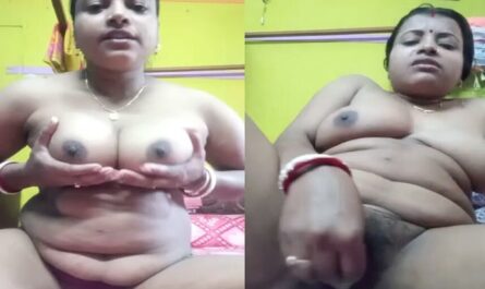 Horny Village Chubby Bhabhi Masturbation With Brinjal