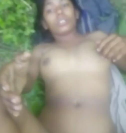 Desi Village Bhabhi Pissing After Outdoor Sex Recorded By Devar