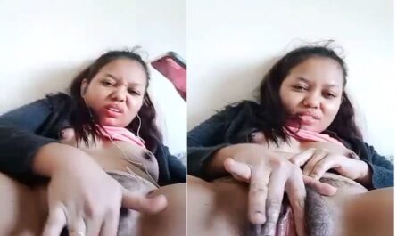 Bengaluru Horny College Girl Fingering Hairy Pussy