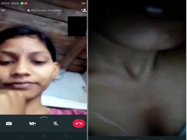 Cute Sexy College Girl Topless Whatsapp Chatting