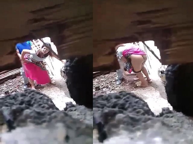 Desi Horny Lover Standing Outdoor Cam Sex