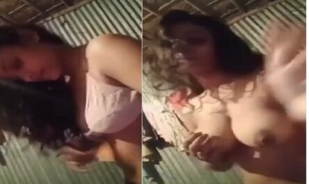 Desi Sexy Village Girl Horny Tight Pussy Fingering