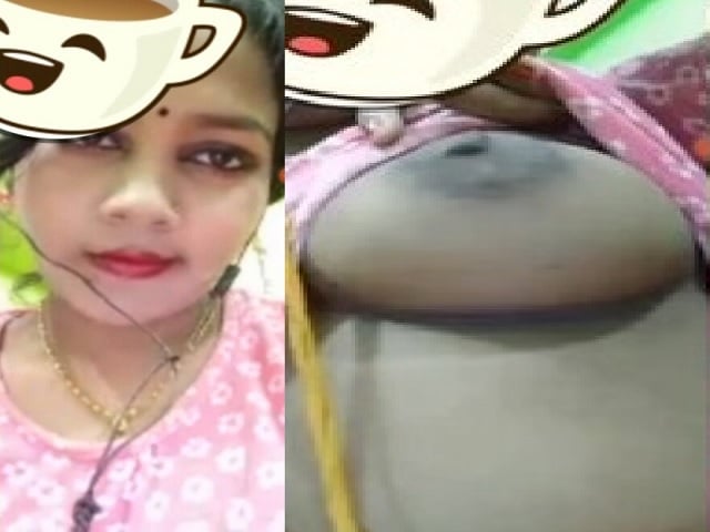 Indian Girl Showing Hot Boob On Video Call Viral Desi Mms