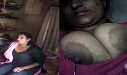 Mallu Busty Chechi Exposing Nude Body To Friend