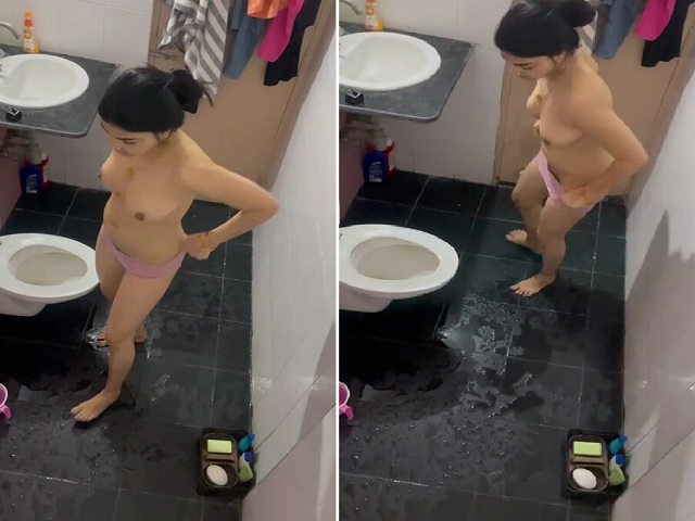 19Yo Beautiful Sexy Sister Nude In Bathroom Viral Clip