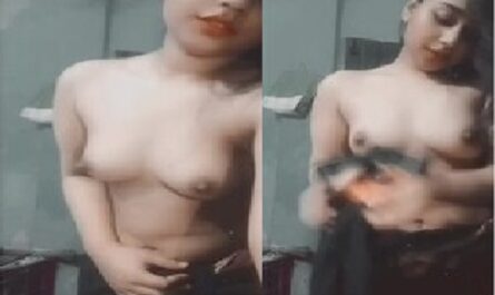 Bangladeshi Beautiful Naughty Girl Topless Viral Clip