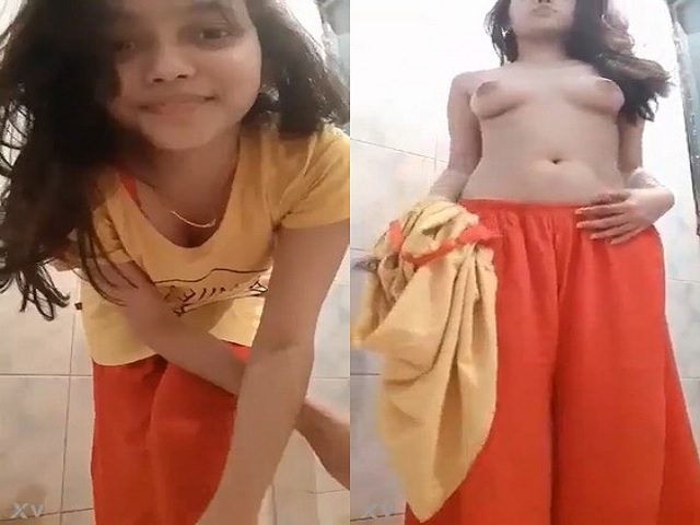 Bengali 19Yo College Sexy Teen Topless In Bathroom XXX Video