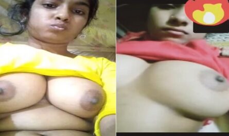 Bengali Busty Girl Showing Sexy Big Round Boobs Viral Clip