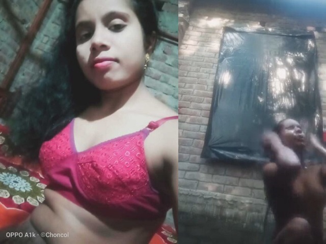 Bengali Village Sexy Girl Bathing Outdoors Clip