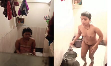 Big Round Ass Neighbor Bhabhi Cam Bath XXX
