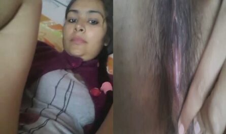 Desi Sexy College Girl Hairy Horny Pussy Exposure Video
