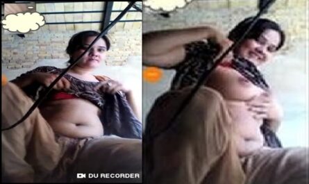 Desi Sexy Girl Showing Big Boobs While Working