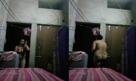 Desi Mom Nude Capture In Cam By Pervert Son