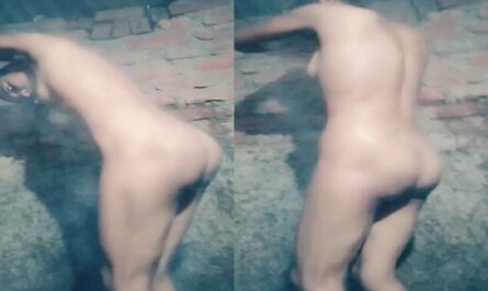 Desi Village College Girl Bathing Nude XXX Clip