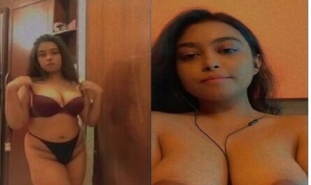 Dhaka Big Boobs Busty Girl Topless Selfie Viral Mms