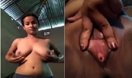 Slim Naughty Village Girl Spreading Pussy Lips Showing