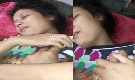 Unsatisfied Horny Bhabhi Xxx Village Viral Sex