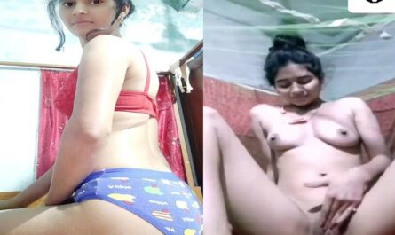 19Yo Indian Sexy Teen Nude Fingering On Video Call XXX