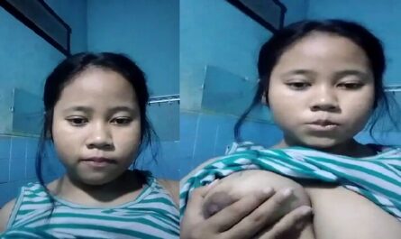 Assamese Big Bobs Young Hot Girl Topless Viral XXX Show