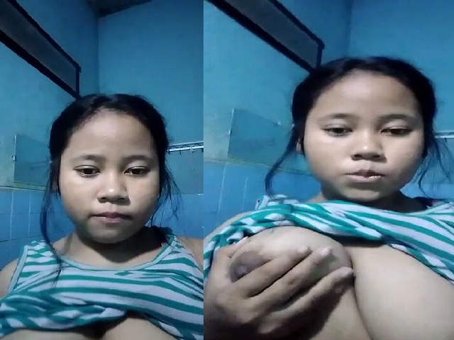 Assamese Big Bobs Young Hot Girl Topless Viral XXX Show