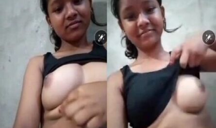 Assamese Sexy Naughty Girl Boobs Show On Video Call Viral Show
