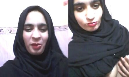 Bangladeshi Naughty Burkha Girl Boobs Show And Pussy XXX Video