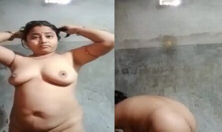 Bengali Chubby Boudi Sex Mood Naked In Bathroom