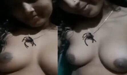 Bengali Young Sexy College Girl Boobs Show To Her Lover