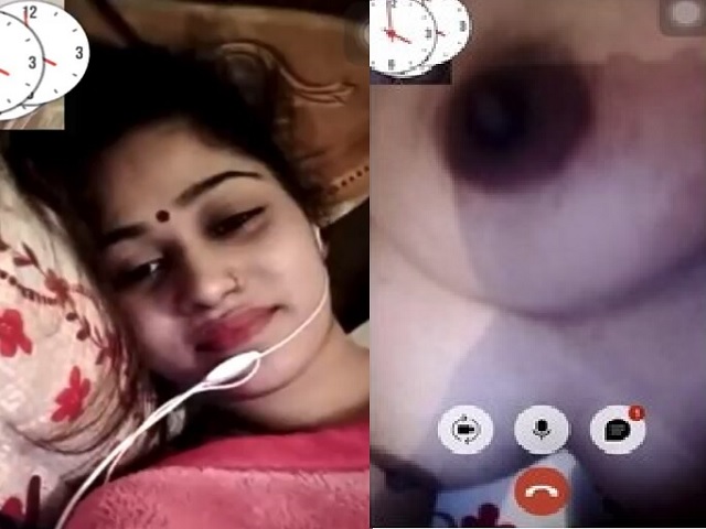 Bengali Sexy Girl Video Call Showing Hot Big Boobs