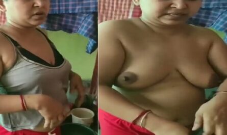 Bengali Sex Chubby Boudi Topless Viral Dress Change