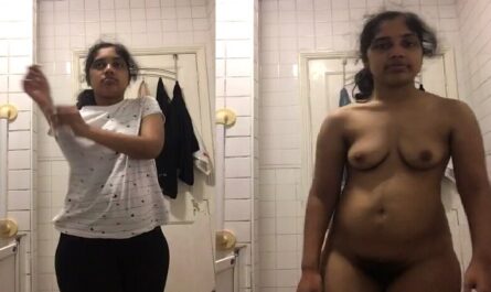 Bengaluru Office Mate Stripping To Nude Hot Desi XXX Video