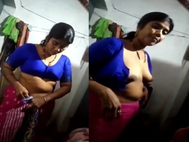 Dehati Naughty Milf Changing Saree And Boob Show Mms XXX