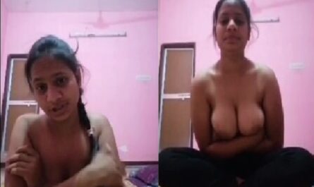Desi Busty Girlfriend Boobs Show On Video Call XXX