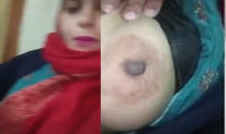 Desi Bhabhi Sex Expecting Nude Selfie Viral Desi Mms XXX