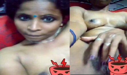 Desi Fingering Sexy Girl Whatsapp Live Viral XXX Clip
