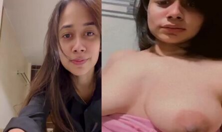 Desi Boob Showing Sexy Girl Pussy Rubbing