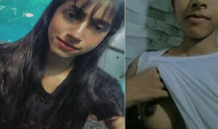 Desi Sexy Girl Showing Tits Viral Topless Blogs Porn