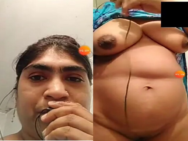 Desi Mature Sex Fatty Aunty Naked On Video Call XXX