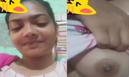 Sexy Girlfriend Boobs Shown On Video Call XXX To Lover