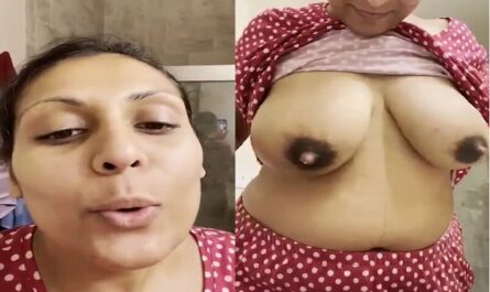 Indian Busty Aunty Lactating Her Big Boobs In Washroom