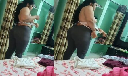 Indian Chubby Bhabhi Boob Show And Bra Wearing Viral Mms