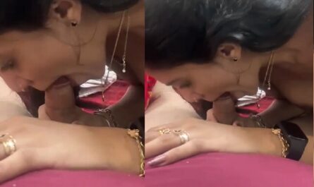 Indian Cute Girl Sucking Dick Deep In Blog XXX Videos