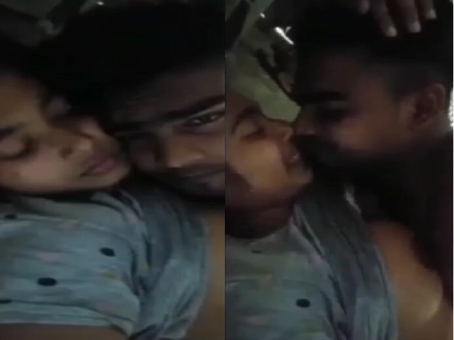 Indian Horny Lovers Sex Foreplay Topless Viral Mms Porn
